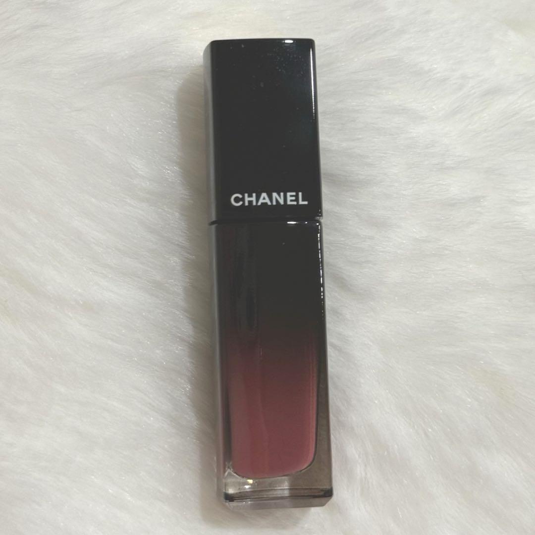 CHANEL シャネル ルージュ アリュール ラック 64 エグジジャンス