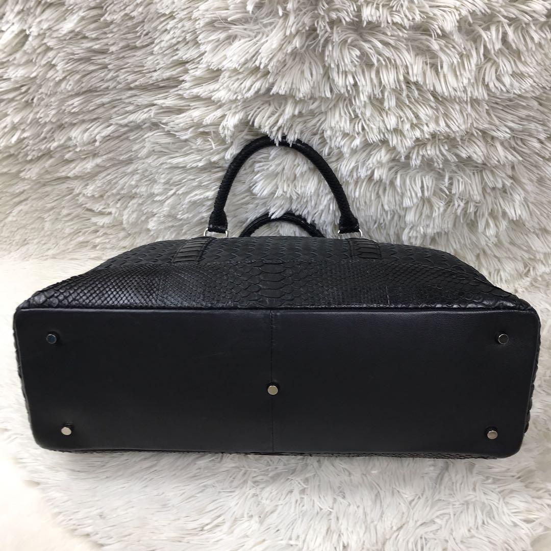【極美品・本革パイソン】DEORON ボストンバッグ黒大容量　A4 レザー
