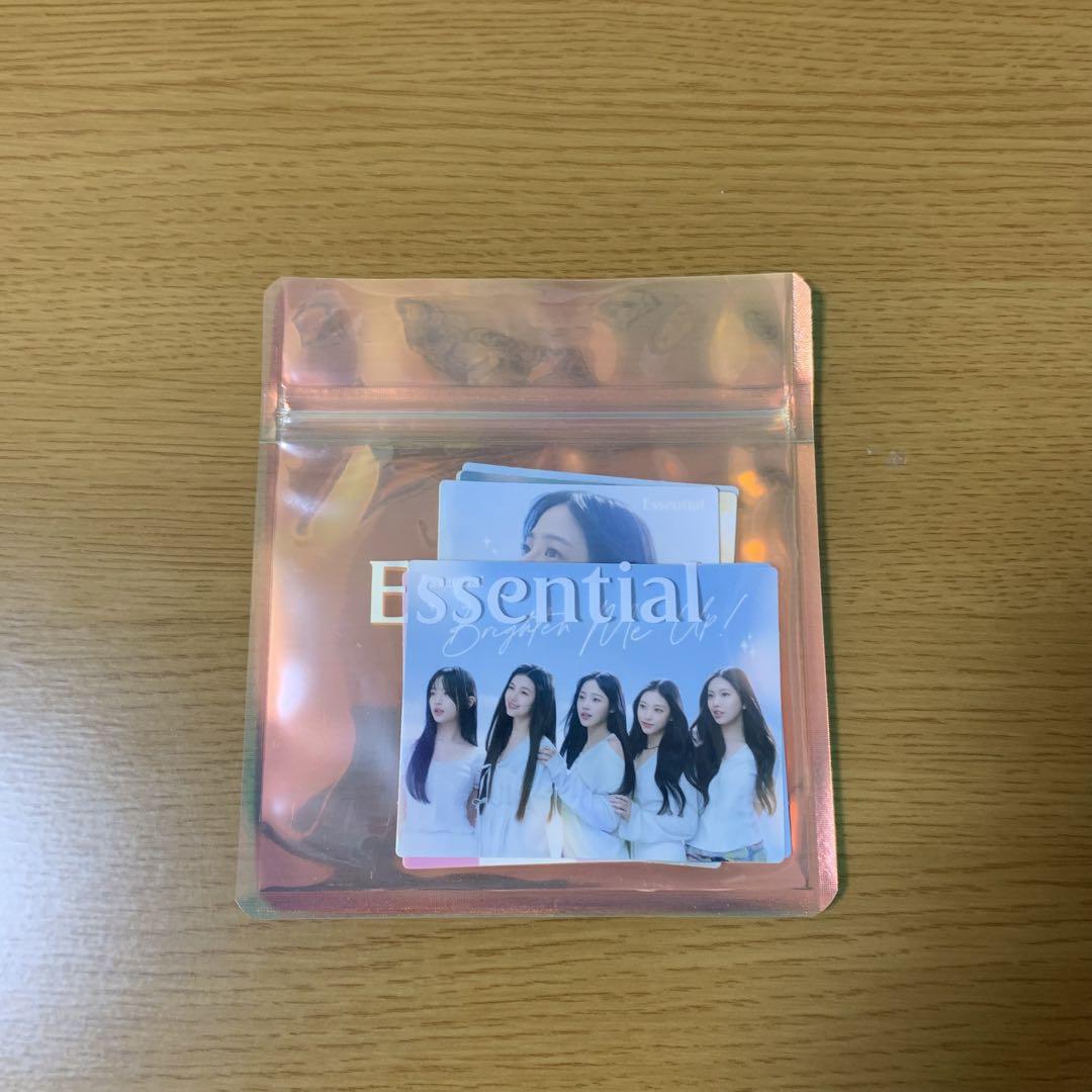 new jeans essential 当選 ステッカーセット ニュージーンズ