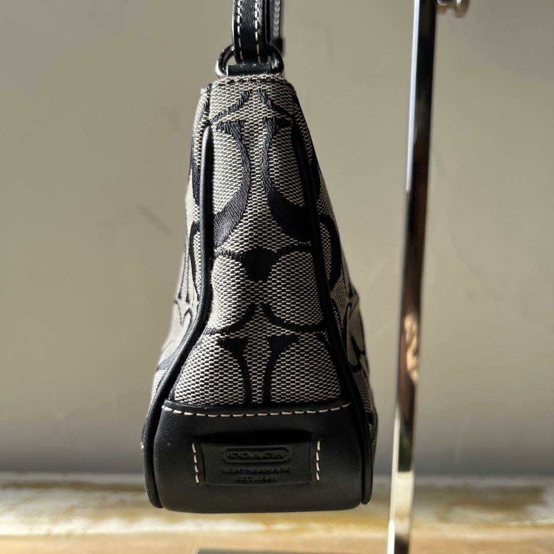 美品　COACH シグネチャー アクセサリーポーチ　コーチ　キャンバス　6094
