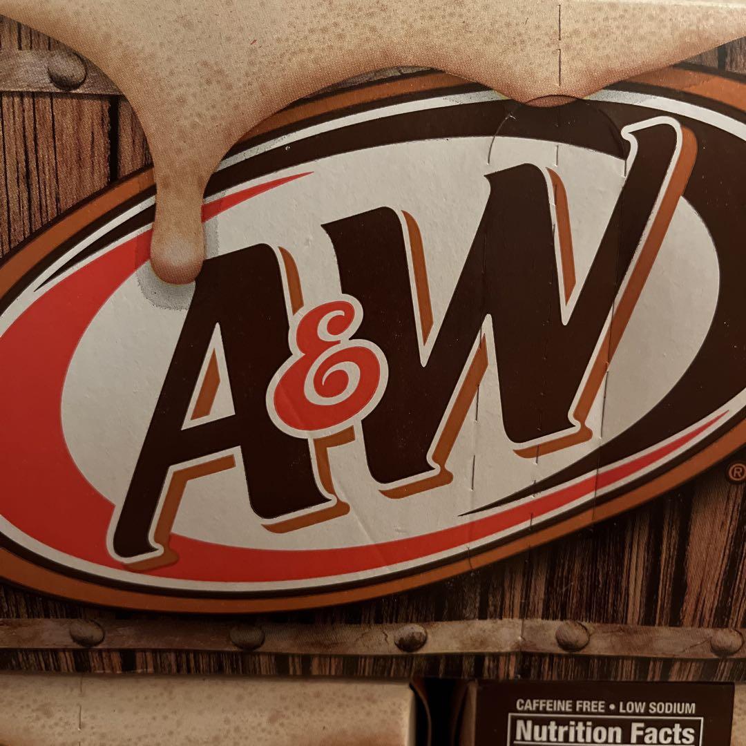 A&W Root Beer ルートビール12缶入✖︎４ケース