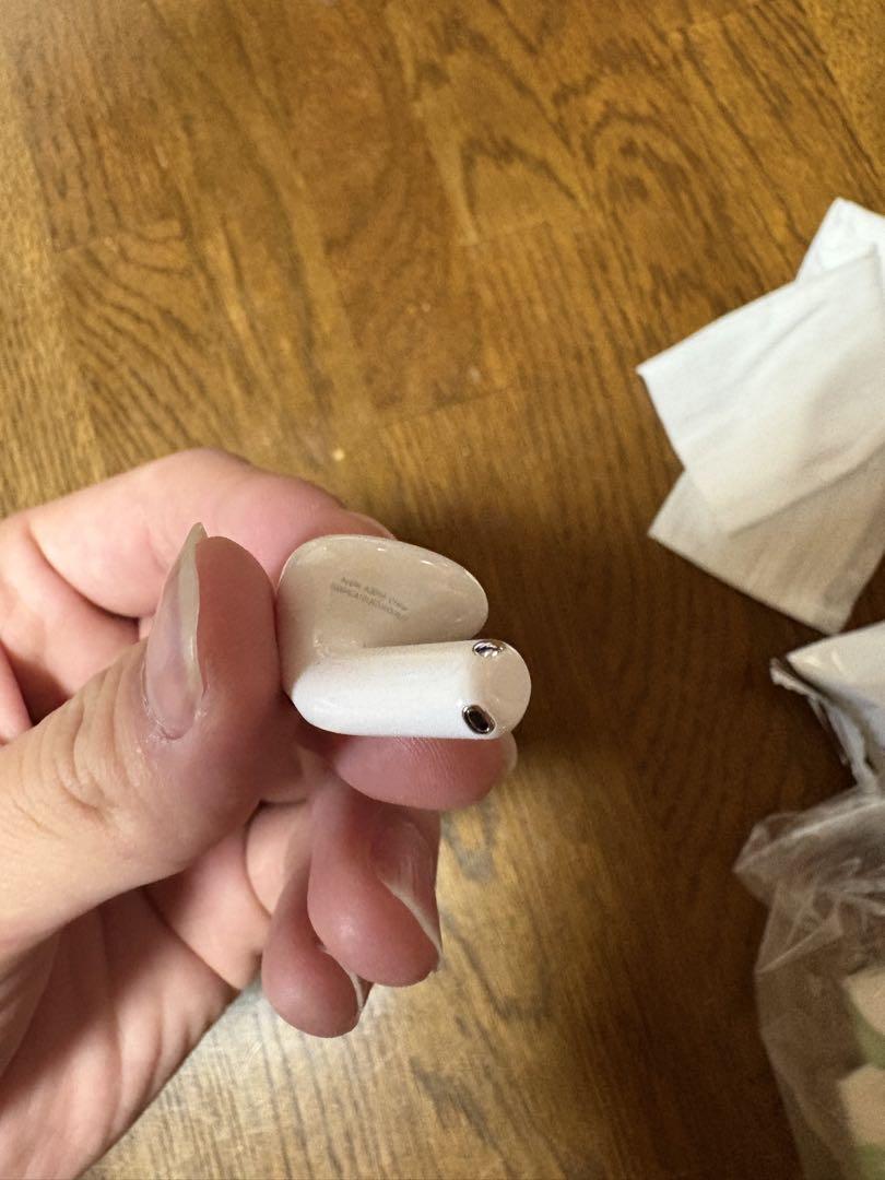Apple AirPods 4世代 片耳 L 片方 左