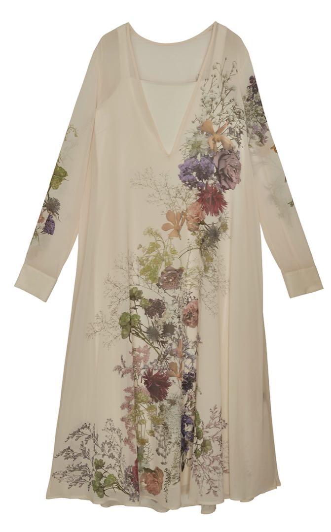 UND 2WAY DARIA V NECK DRESS ameri