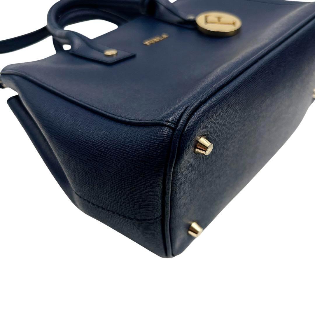 美品 FURLA ネイビー レザー レディース 2wayバッグ 8857Ω