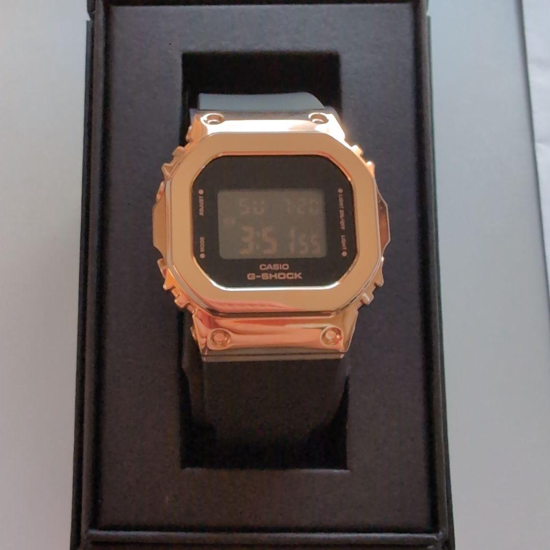 CASIO G-SHOCK ゴールド ブラック デジタル腕時計 - メルカリ
