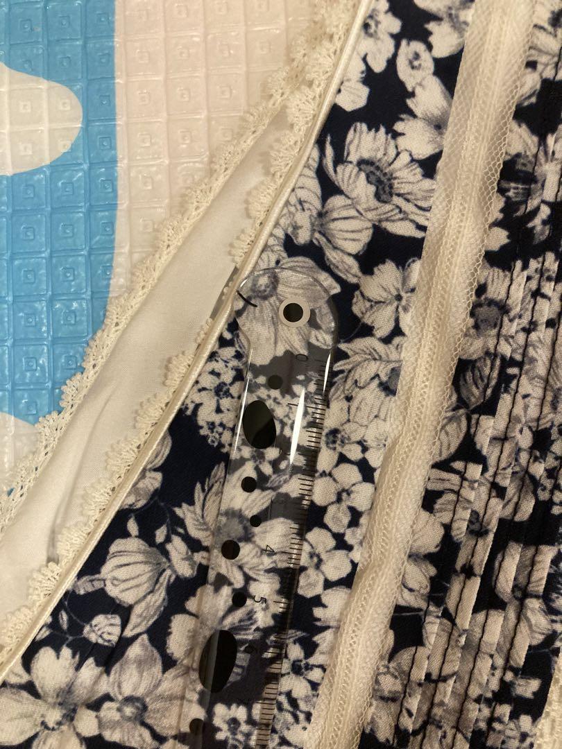Lace Trimmed Floral DressサイズS