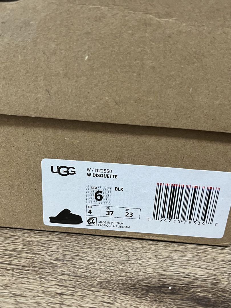 靴 UGG