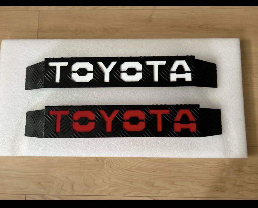 プラド　リアスキッドプレート TOYOTA ロゴ付きアクセサリープレート プラド150 リアスキッドプレート TOYOTA プラド - メルカリ