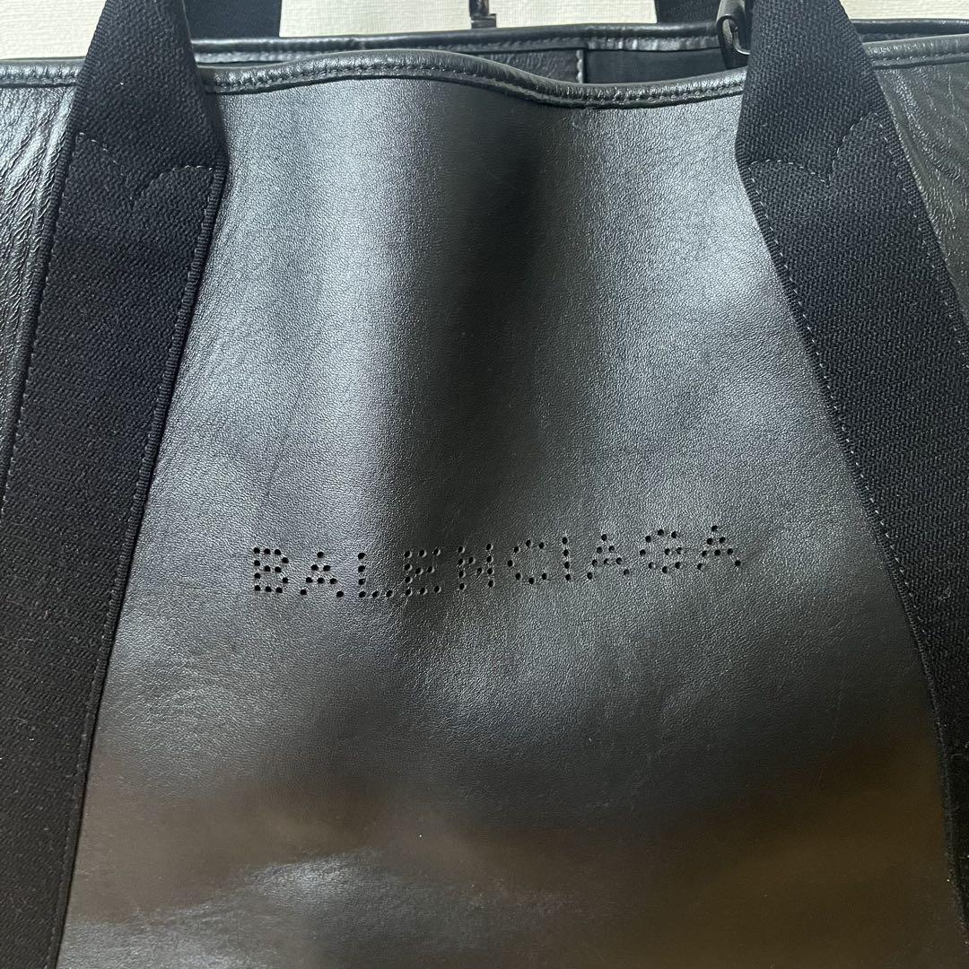 【極美品】希少 バレンシアガ ネイビーカバス M トートバッグ オールレザー 黒 バレンシアガ ネイビーカバスM レザー トートバッグ ブラック