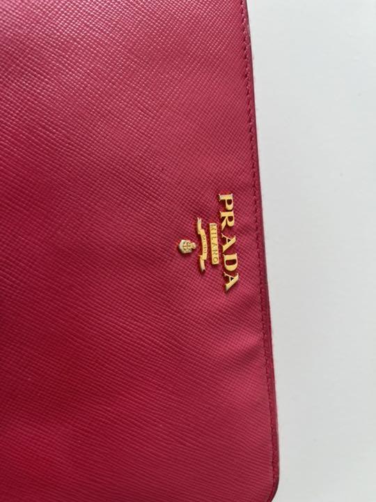 PRADA プラダ 長財布