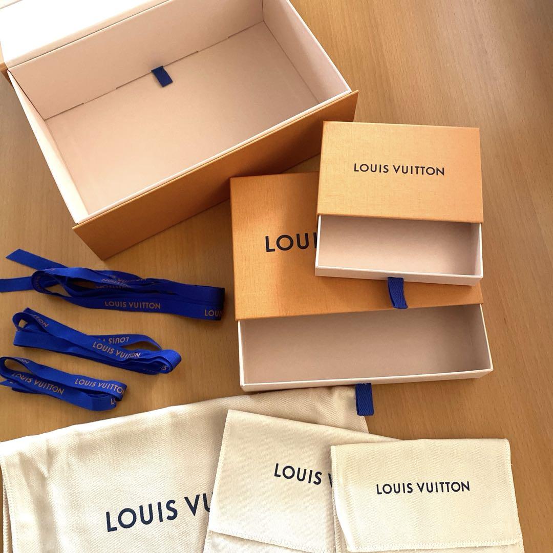 【美品】LOUIS VUITTON ギフトボックス 空箱 ショッパー 紙袋 布袋 LOUISVUITTON ルイヴィトン 空箱 ボックス ショッパー 箱 - メルカリ