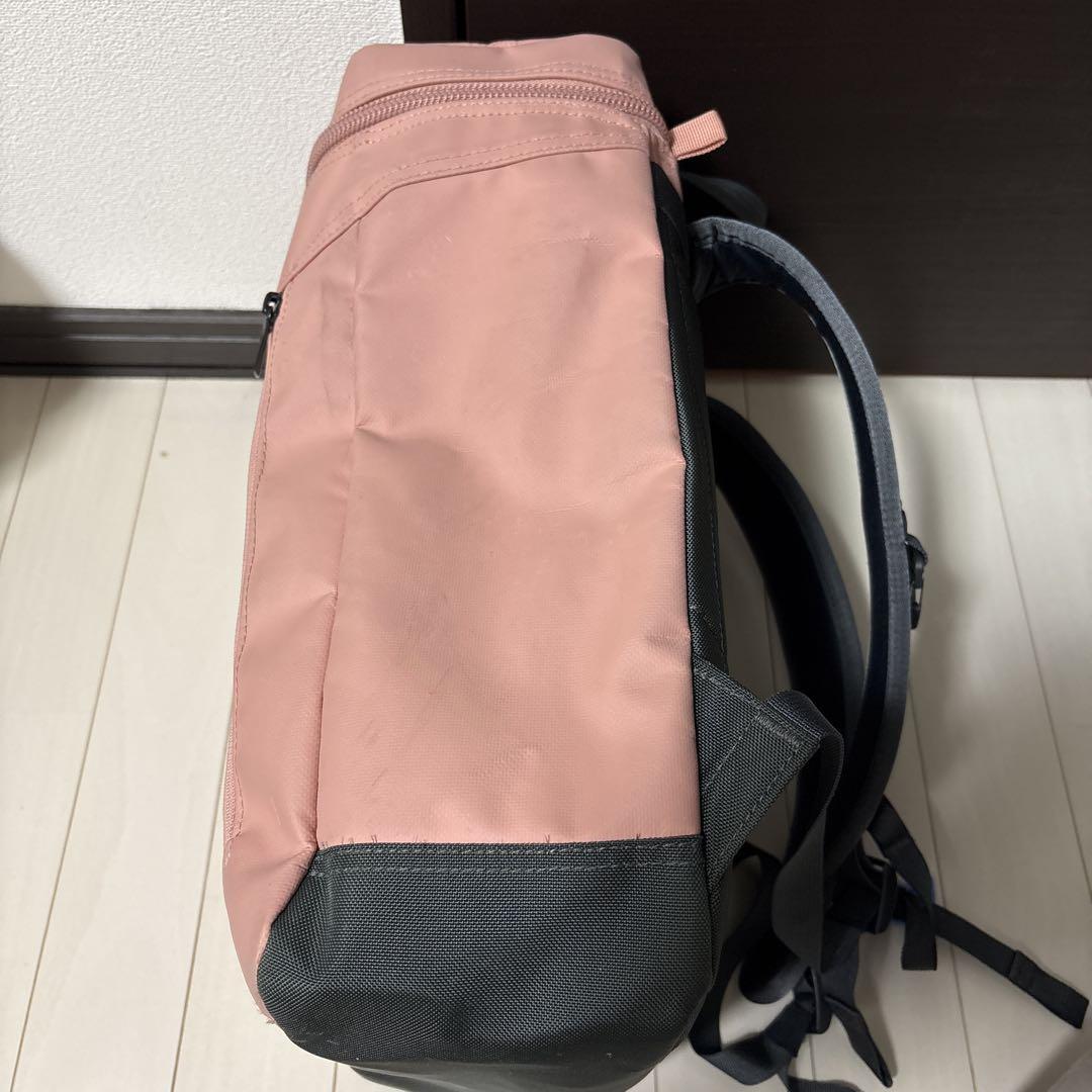 【完売品】ノースフェイス 21L リュック　ピンク　ジュニアキッズ　レディース