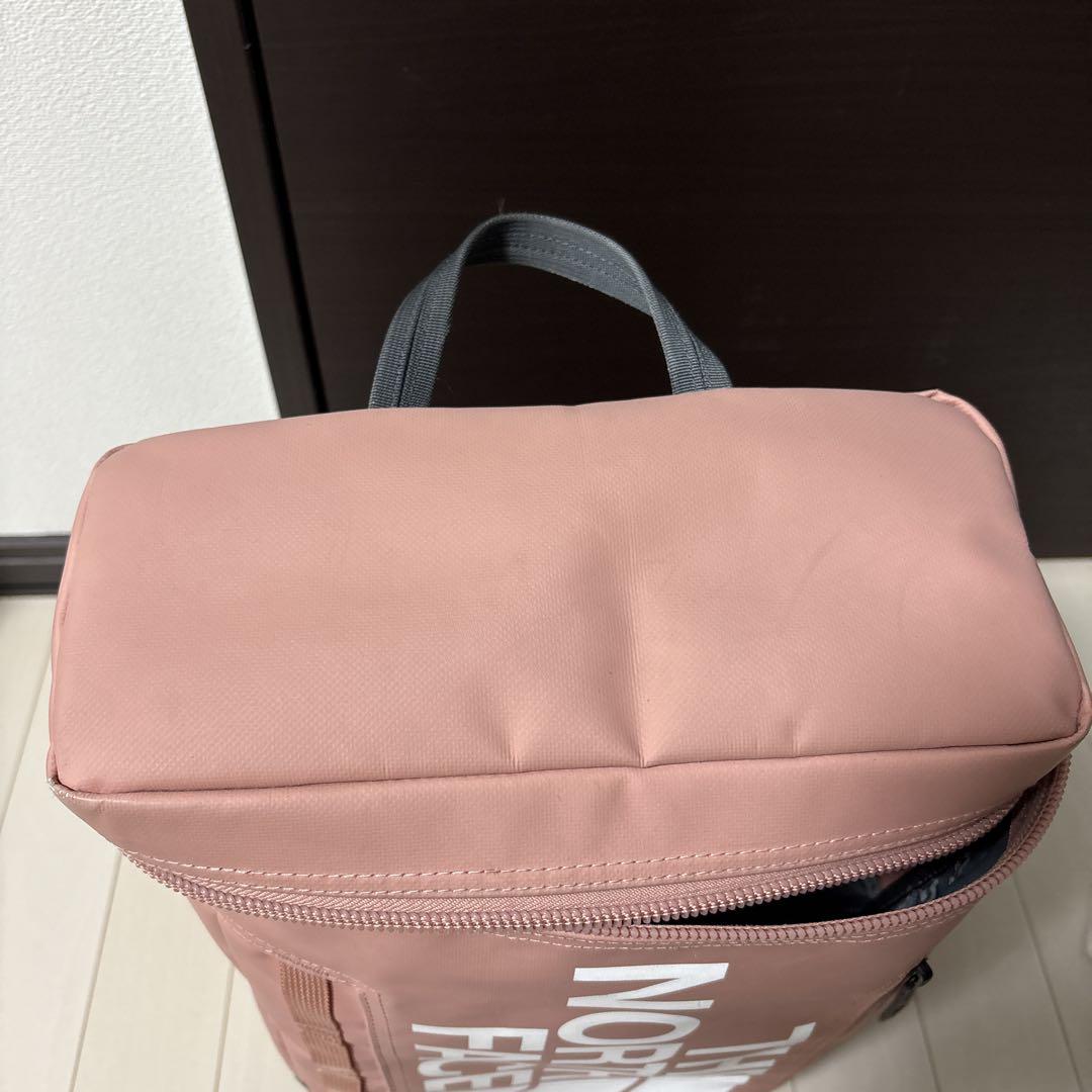 【完売品】ノースフェイス 21L リュック　ピンク　ジュニアキッズ　レディース