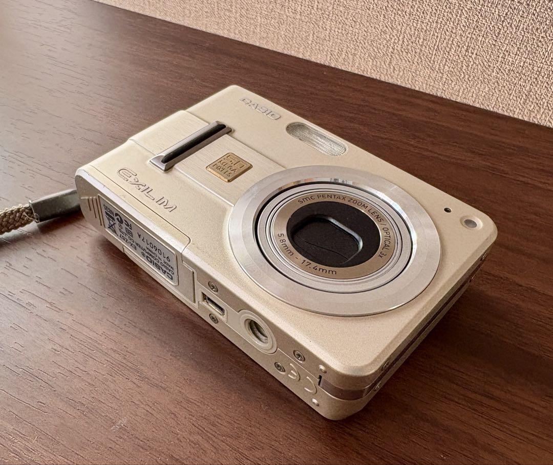 CASIO EXILIM EX-Z57デジタルカメラ シルバー　SDメモリ付き