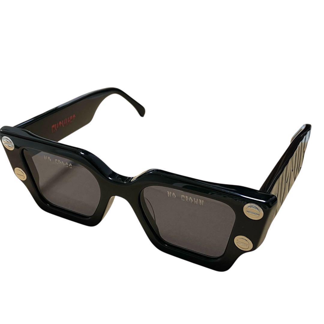 美品 cvtvlist サングラス ブラック スクエア メタルパーツ ケース有り