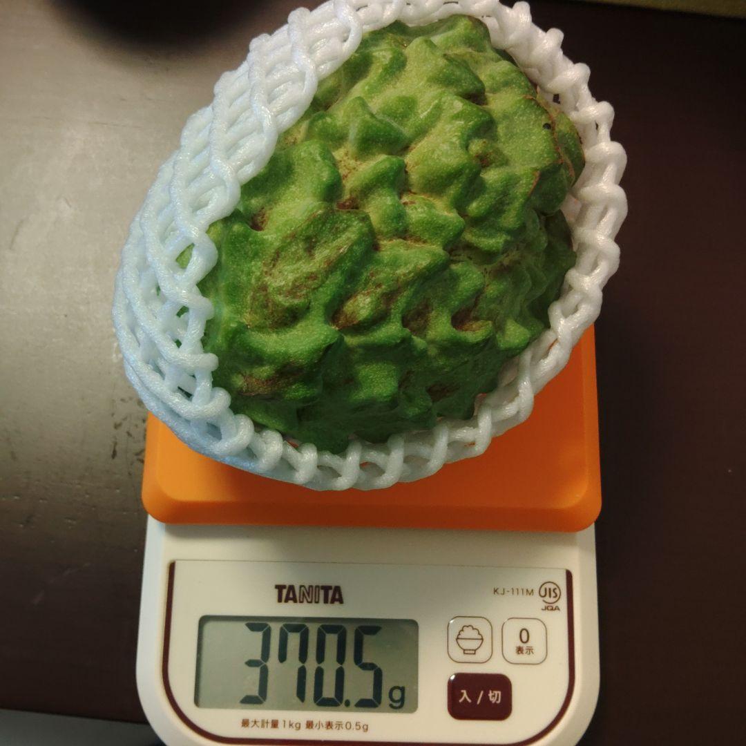 箱番号2.B級中玉アテモヤ1888g