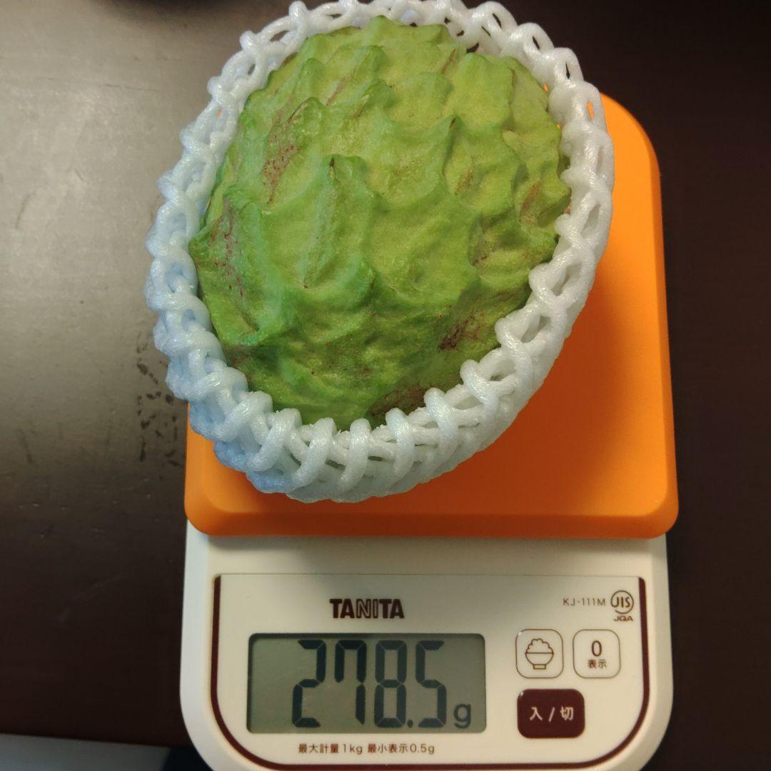 箱番号2.B級中玉アテモヤ1888g