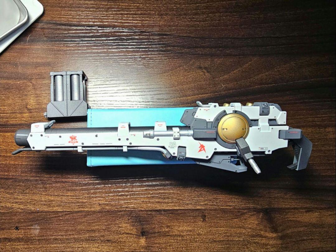完成品　ガンプラRG Hi-νガンダム　ハイパーメガバズーカランチャー