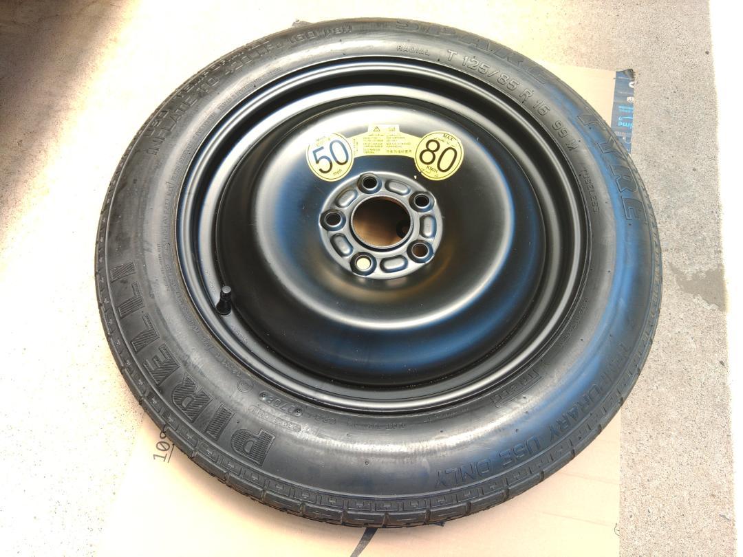 スペアタイヤT125/85R16 ピレリ製 ボルボV40VOLVO用応急タイヤ