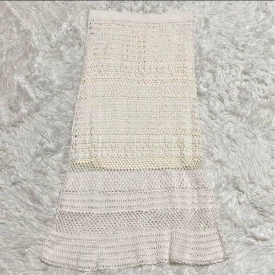 大きいサイズ　透かし編みニット　スカート　ホワイト　白　ペチコート付き