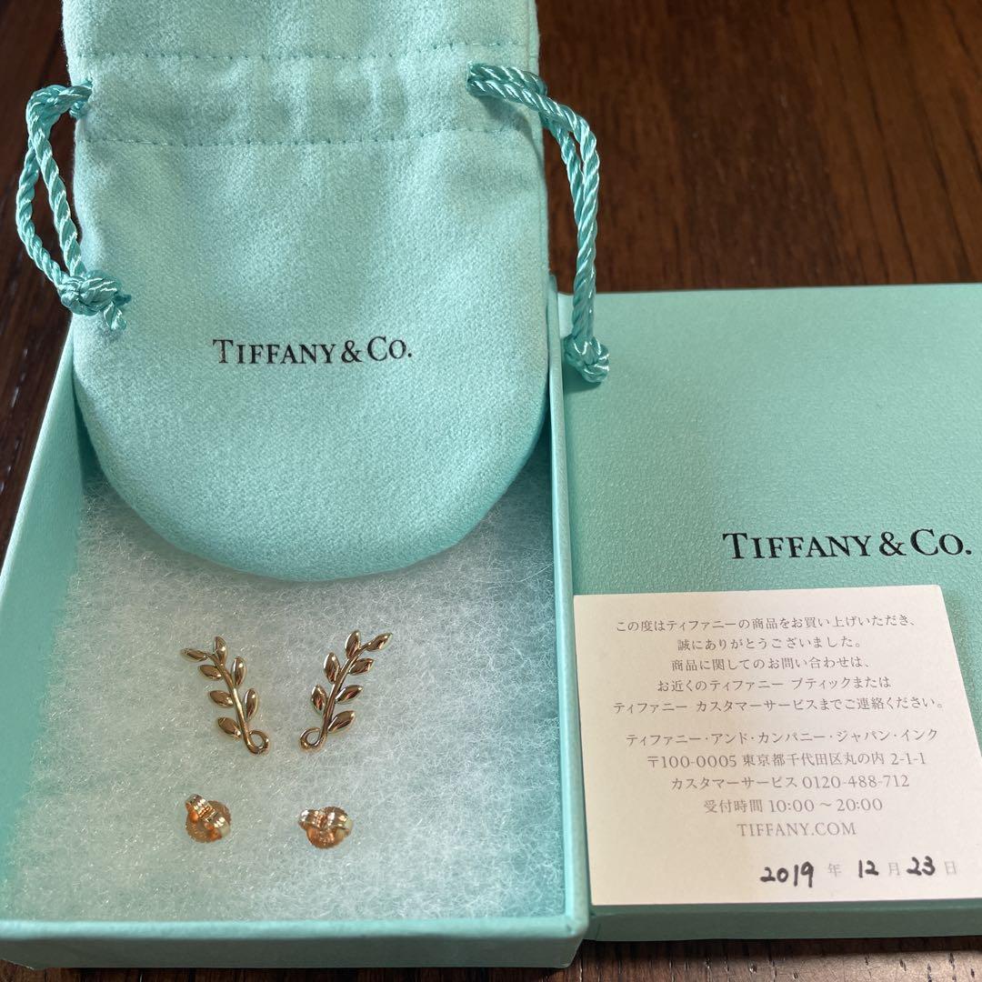 Tiffany & Co. ピアス　オリーブ　クライマー　リーフ　シルバー Tiffany & Co. オリーブ リーフ クライマーピアス - メルカリ