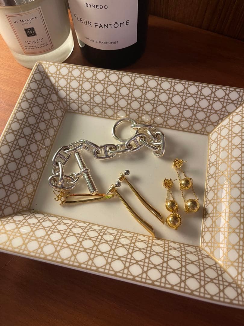 DIOR gold tone CANNAGE TRINKRET TRAY - メルカリ DIOR gold tone CANNAGE TRINKRET TRAY - メルカリ