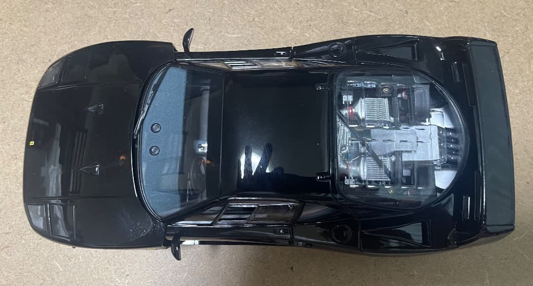 ミニカー 1/18 FERRARI F40 LIGHT WEIGHT VERSION