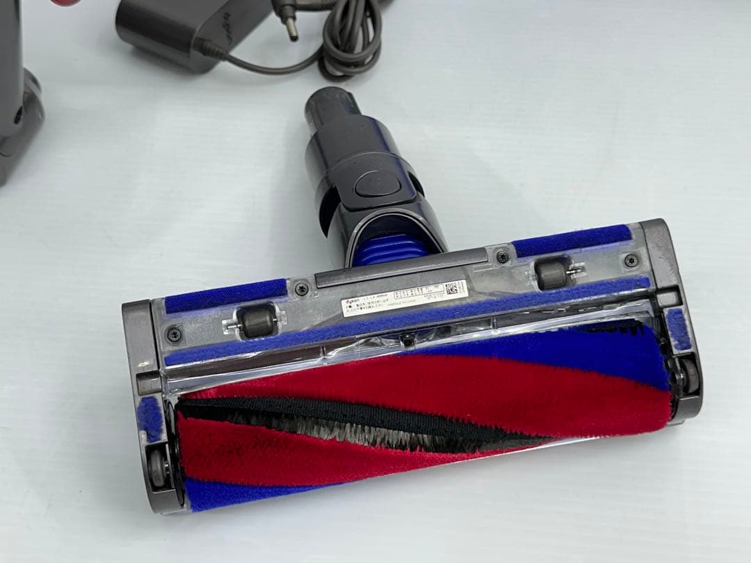 2024年製 ダイソン 掃除機 SV21 本体 ヘッド パイプ 充電器 セット 2024年製 ダイソン 掃除機 SV21 本体 ヘッド パイプ 充電器 セット