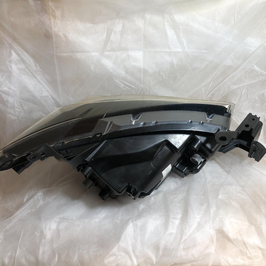 マツダCX5 LEDヘッドライト左　後期型（中古品）
