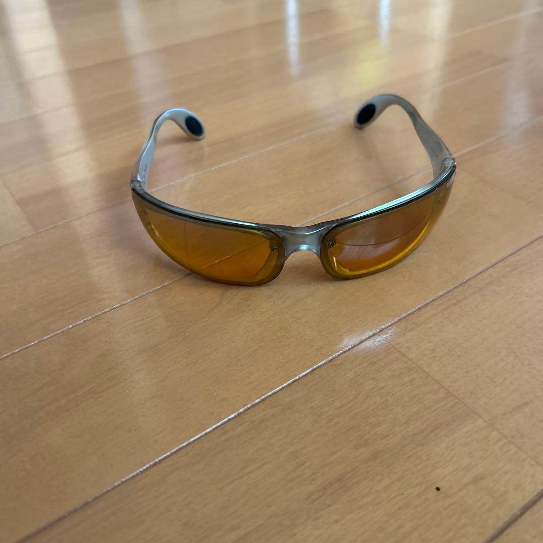 イエロー 偏光レンズ サングラス　サンキラループ