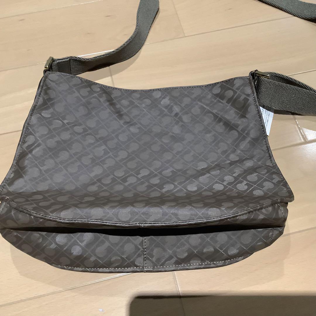 ゲラルディーニのショルダーバッグ　新品未使用の家庭保管品