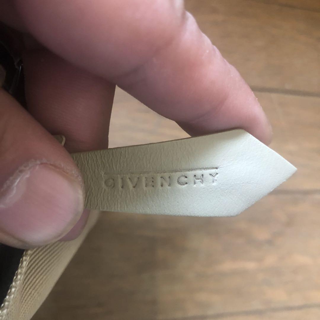 Givenchy ‼️最終値下げ‼️これで売れなかったら削除します‼️ショルダーバッグ Givenchy ‼️最終値下げ‼️これで売れなかったら削除します