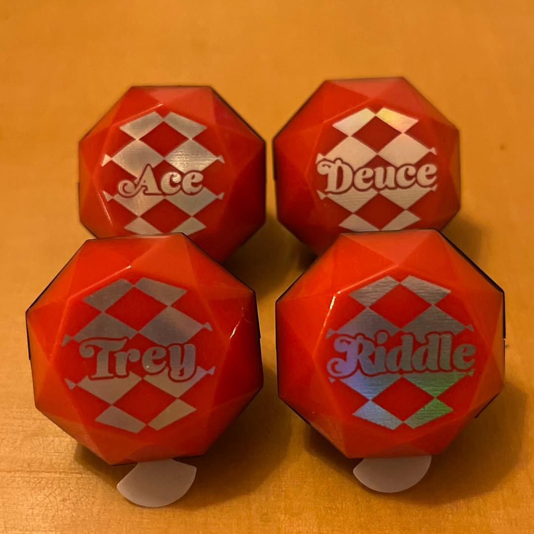 ツイステ ブレイジングジュエル リングライト エース デュース トレイ