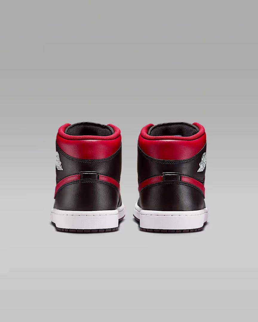 新品未使用 AirJordan1 Mid Bred 27.5cm NIKE