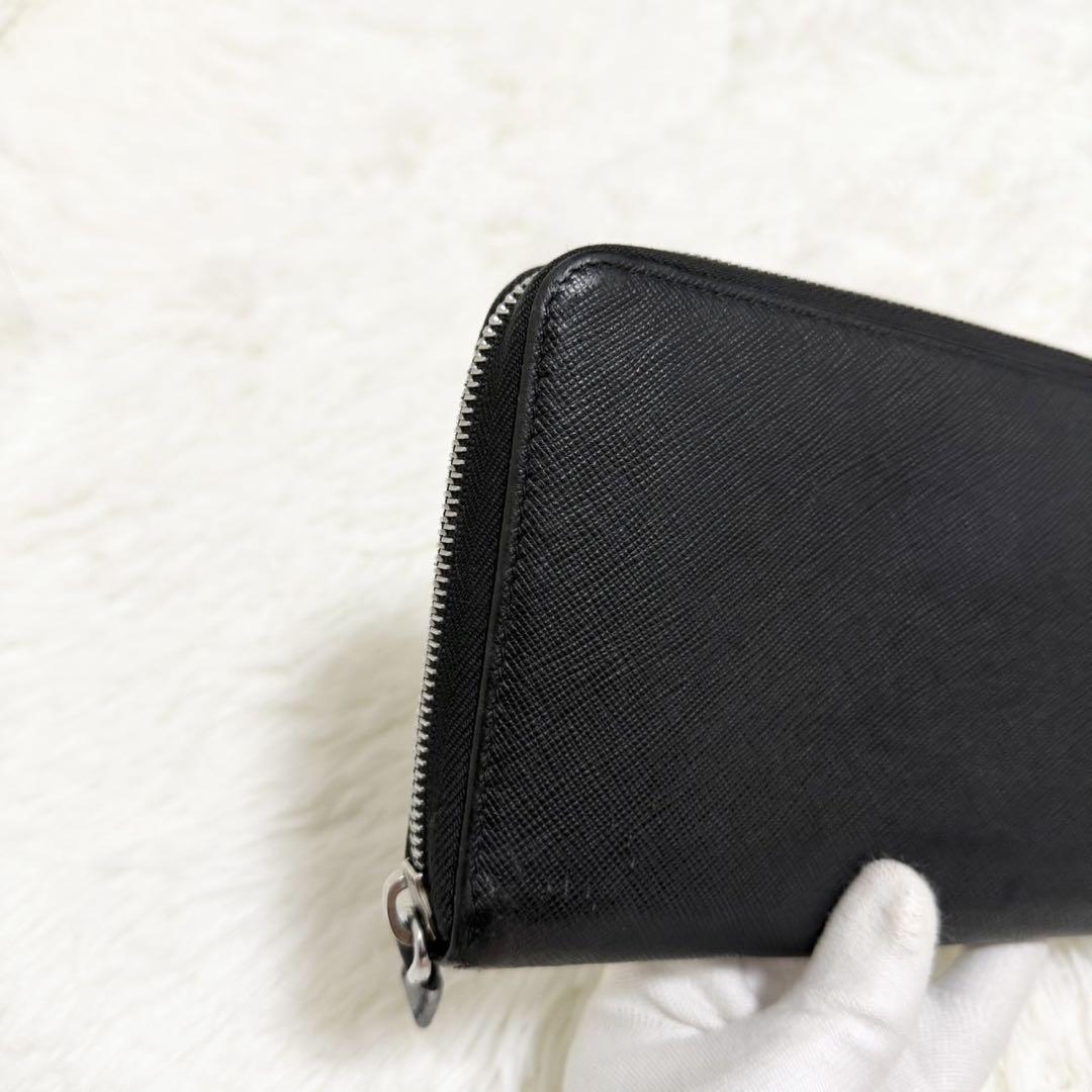 【人気】PRADA プラダ　長財布　ラウンドジップ　サフィアーノレザー　三角ロゴ