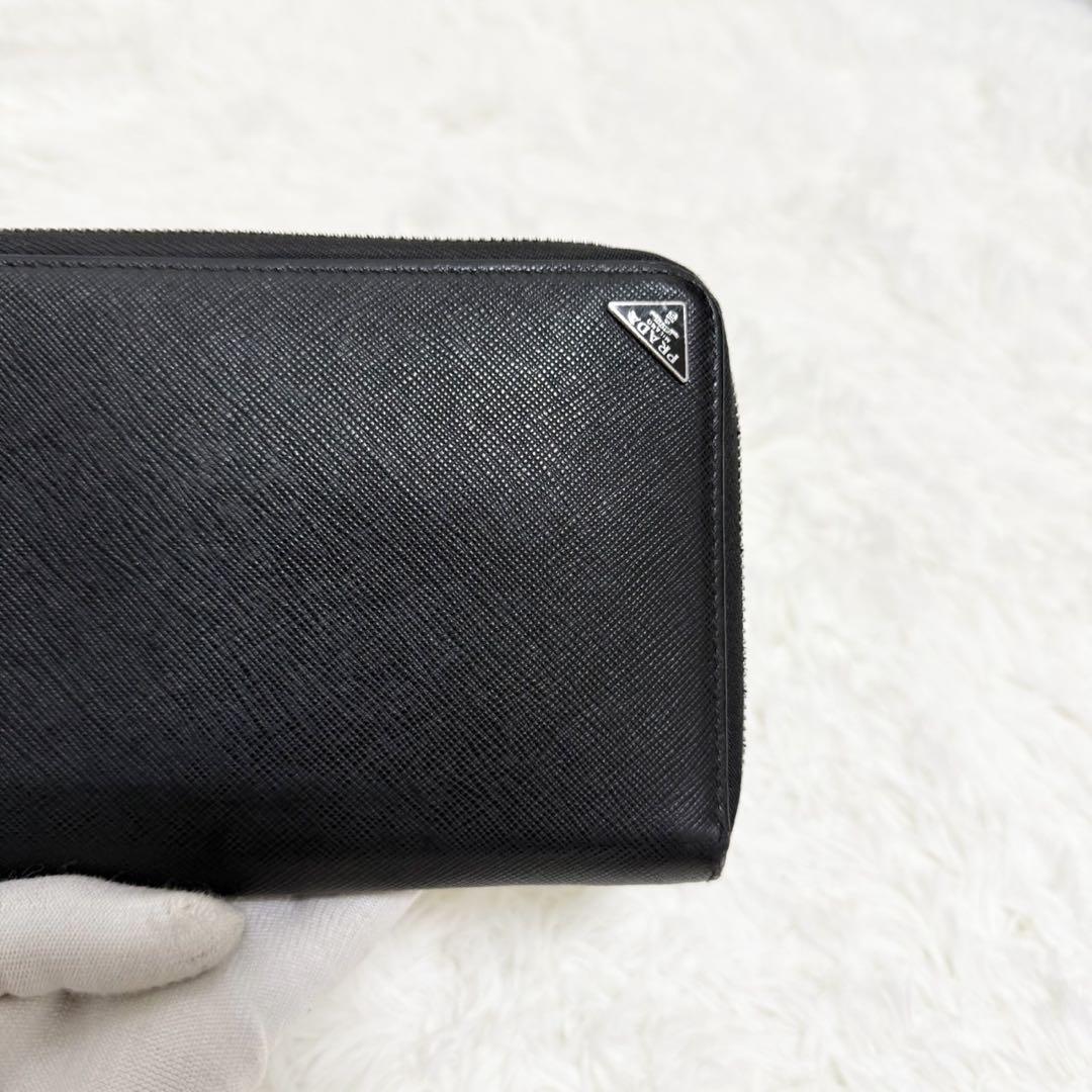 【人気】PRADA プラダ　長財布　ラウンドジップ　サフィアーノレザー　三角ロゴ