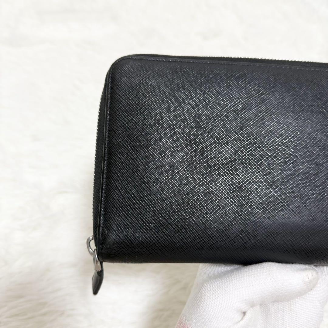 【人気】PRADA プラダ　長財布　ラウンドジップ　サフィアーノレザー　三角ロゴ