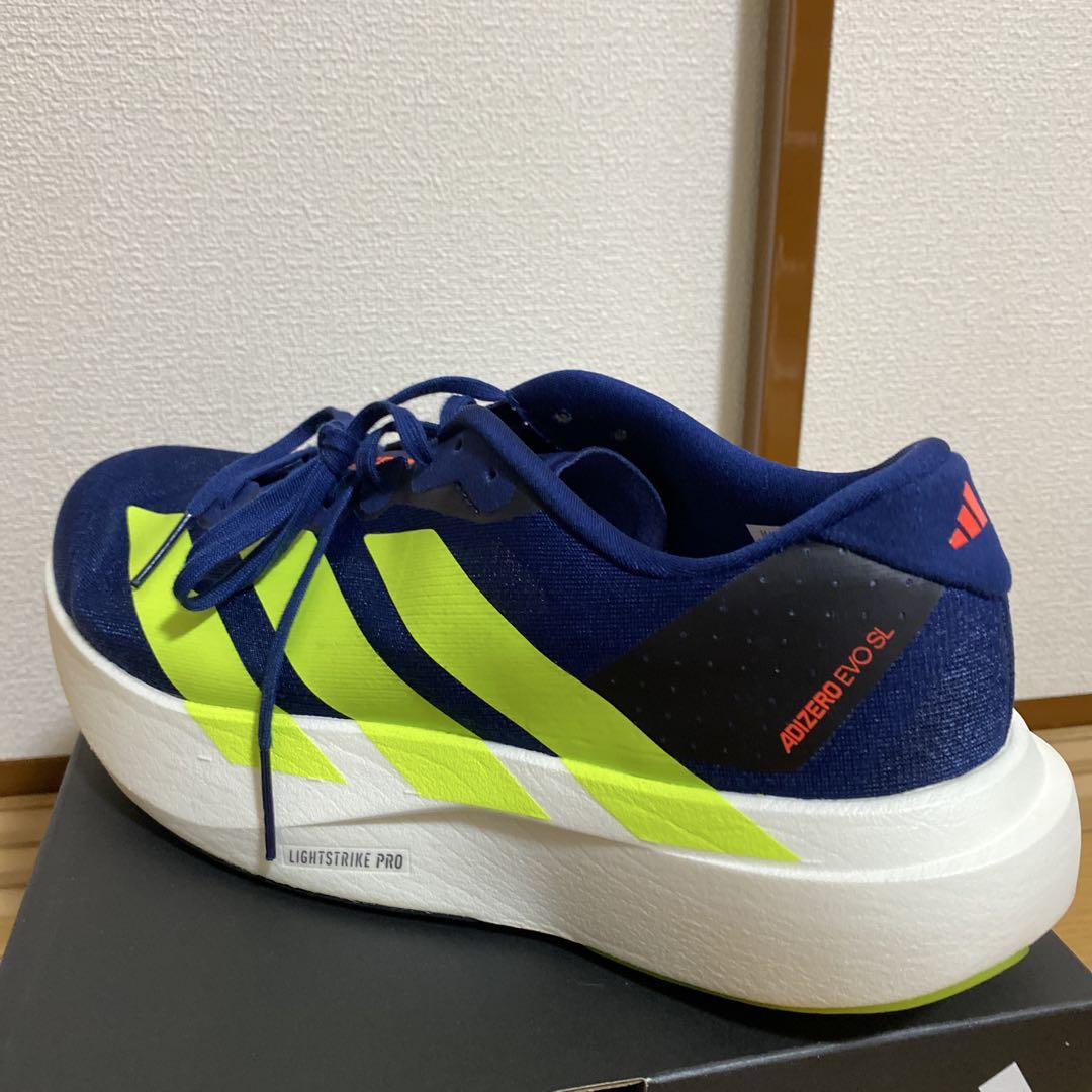 アディダス　EVO SL 27.5cm
