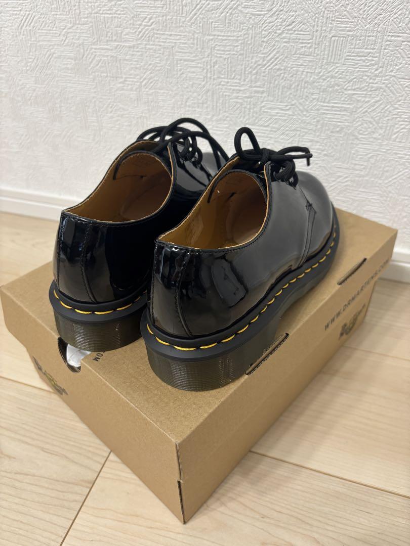 【新品未使用】　Dr. Martens ブラックエナメルドレスシューズ