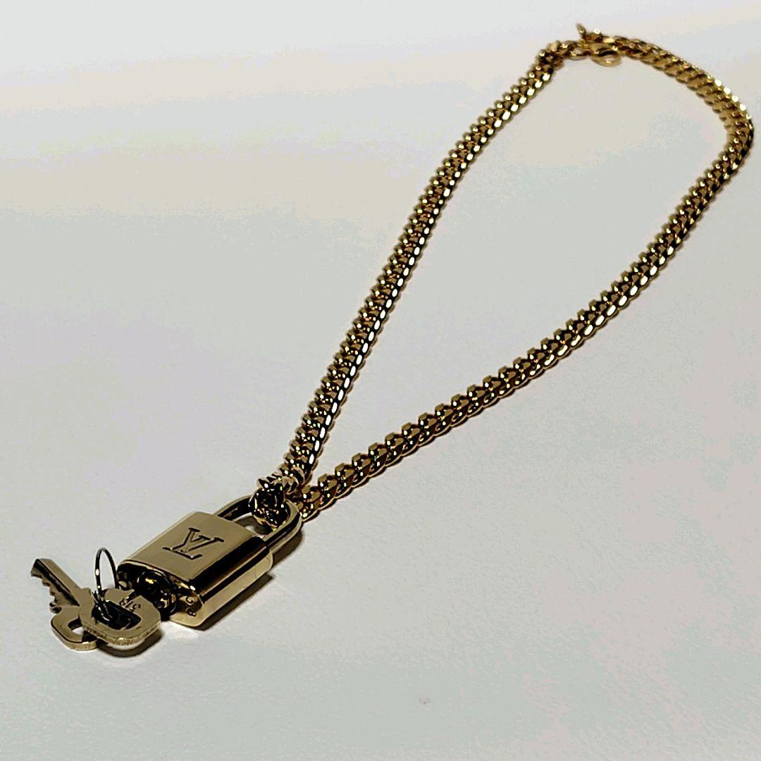 美品✨　LOUIS VUITTON　ゴールドネックレス　パドロック　南京錠　人気