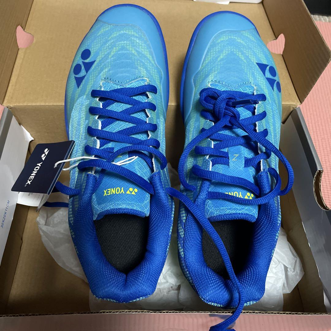 YONEX バドミントンシューズ 245mm 青　未使用