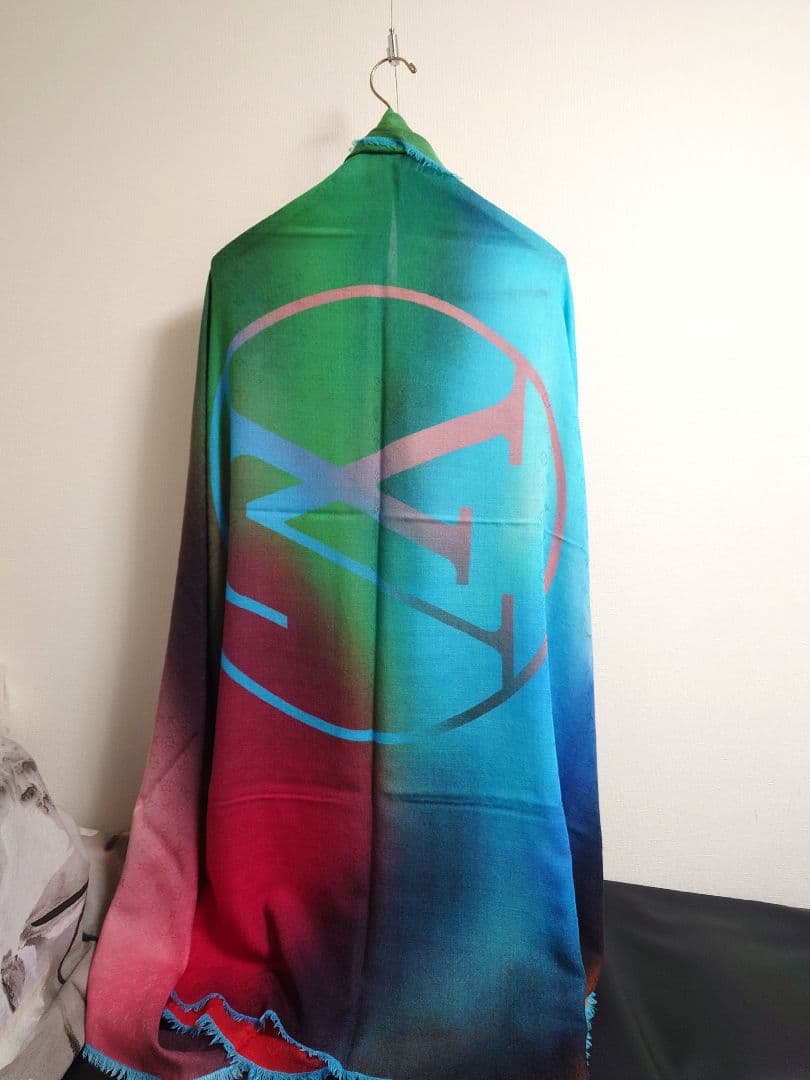 ルイ・ヴィトン LOUIS VUITTON ストール　グラデーション