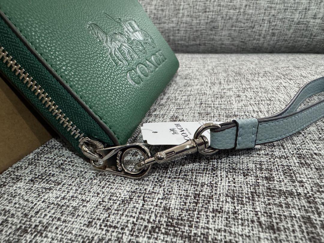 新品 COACH グリーン長財布 レディース プレゼント