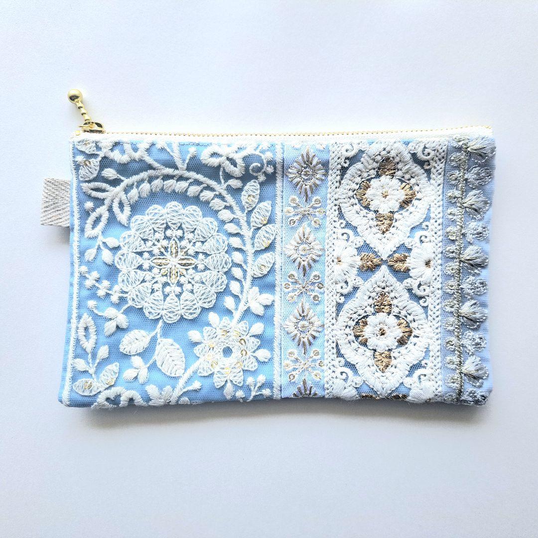 インド刺繍リボン　フラットポーチ　専用ページ インド刺繍リボン【フラットポーチ】ブルー1 - メルカリ
