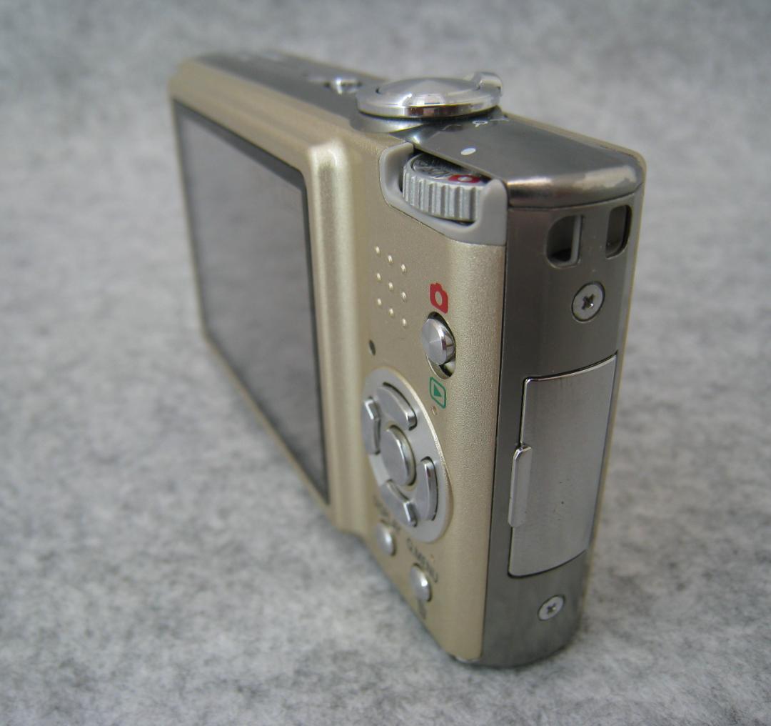 Panasonic Lumix FX40 コンパクトデジカメ Amazon | パナソニック デジタルカメラ LUMIX (ルミックス) FX40