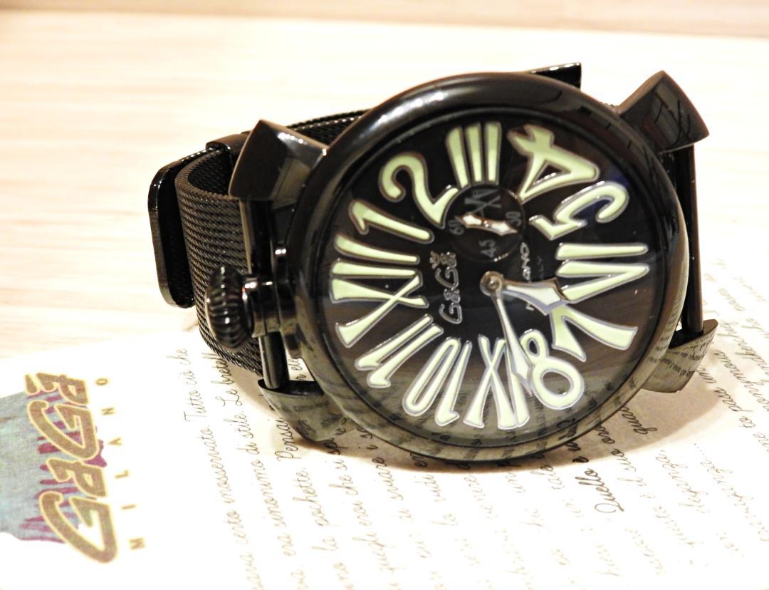 ガガミラノ マヌアーレ スリム 46ｍｍ 新品電池 ライムグリーン メンズ腕時計