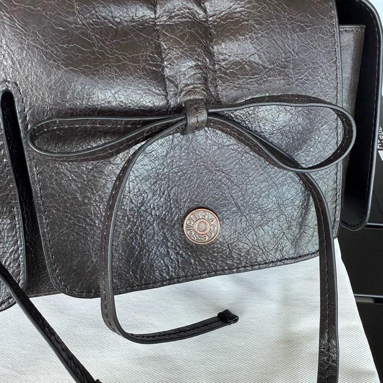 Acne Studios マルチポケットバッグ ダークブラウン カメラバッグ