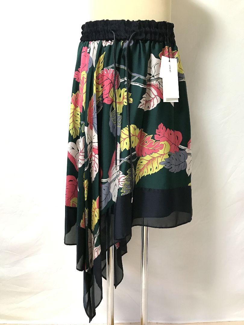 新品タグ付き sacaiサカイ×SUN SURFサンサーフコラボスカート 新品タグ付き sacaiサカイ×SUN SURFサンサーフコラボスカート