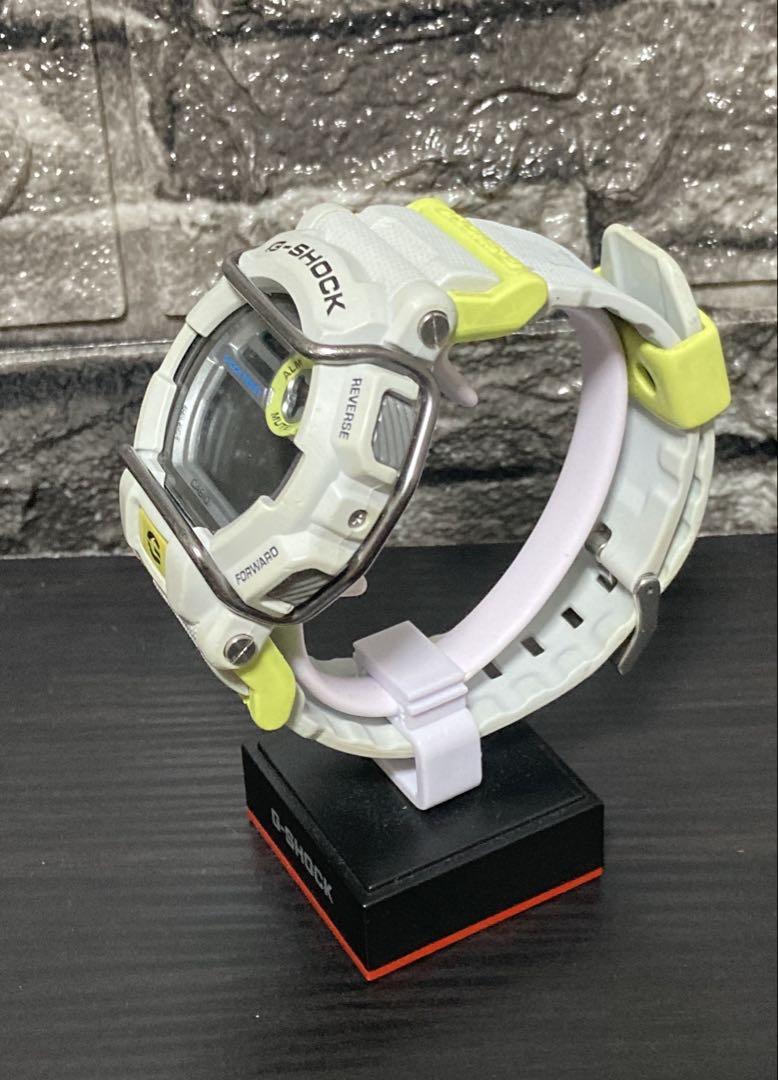 【電池新品】CASIO G-SHOCK GD-400DN-8JF 腕時計