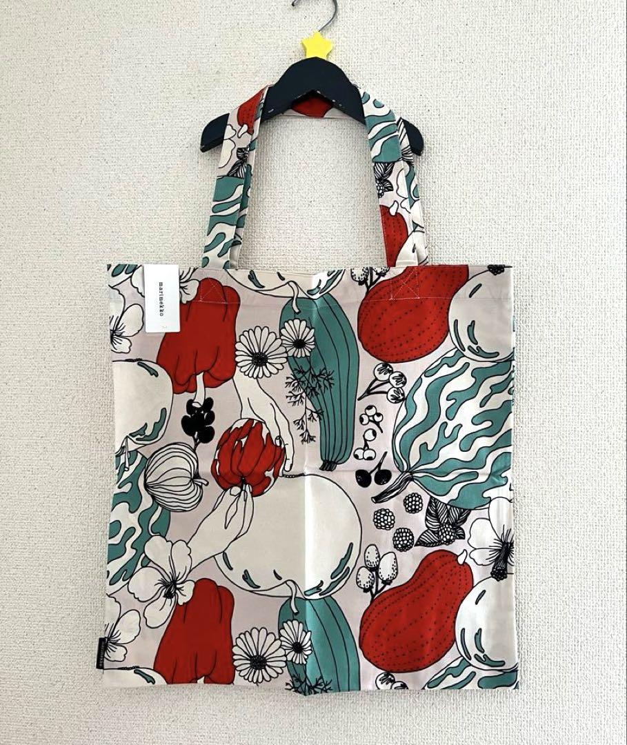 ▶︎新品未使用　マリメッコ　marimekko ファブリックバッグ　トートバッグ◀︎ 新品未使用＊マリメッコ marimekko ファブリックバッグ トート